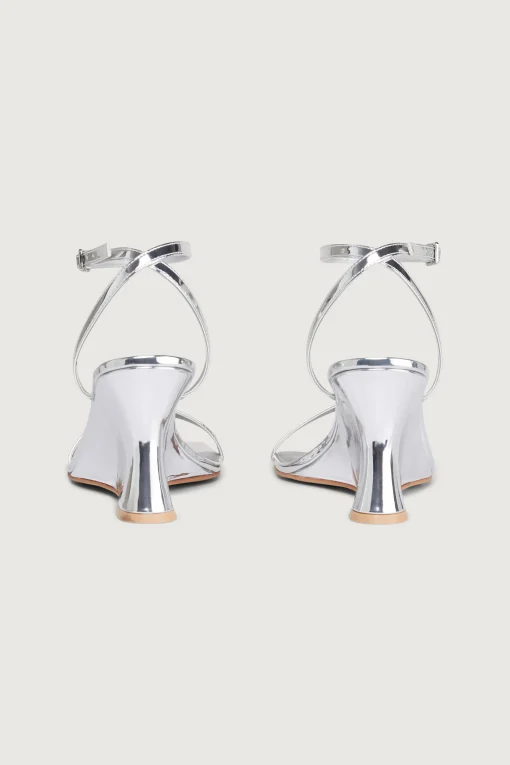 STRAPPY WEDGE SANDAL
