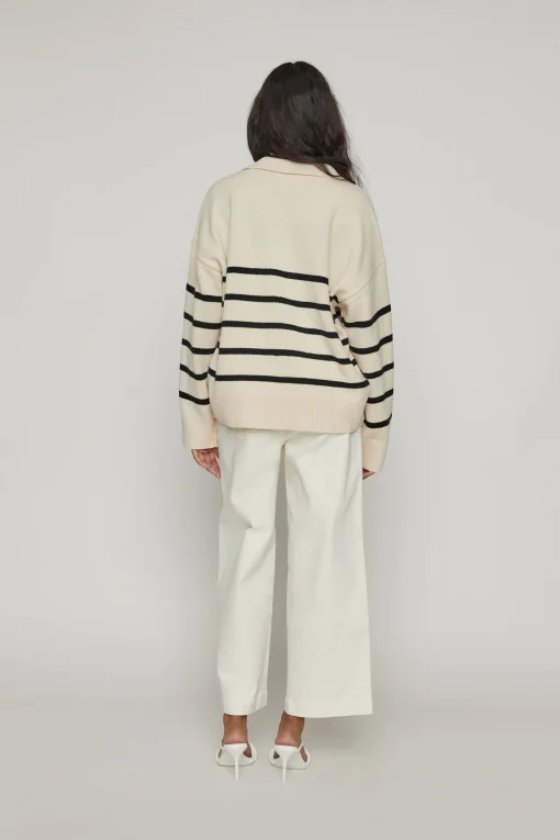 STRIPED COLLARED SWEATER