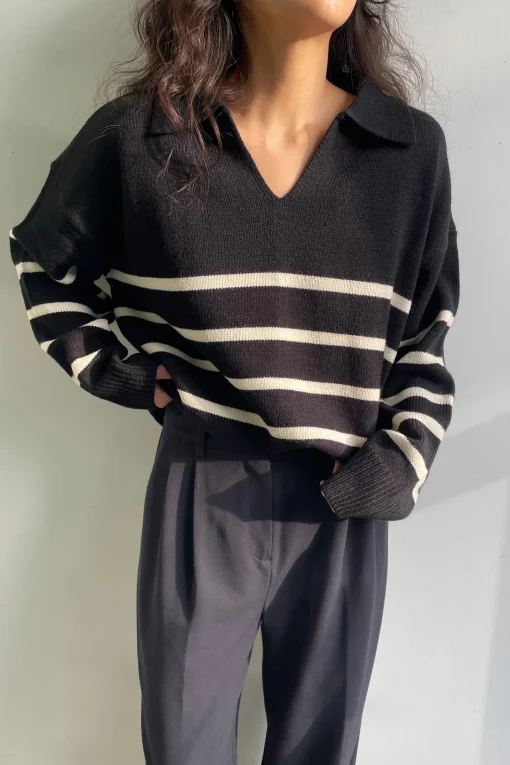 STRIPED COLLARED SWEATER