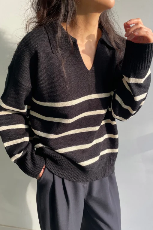 STRIPED COLLARED SWEATER