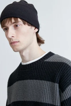 STRIPED CREWNECK SWEATER