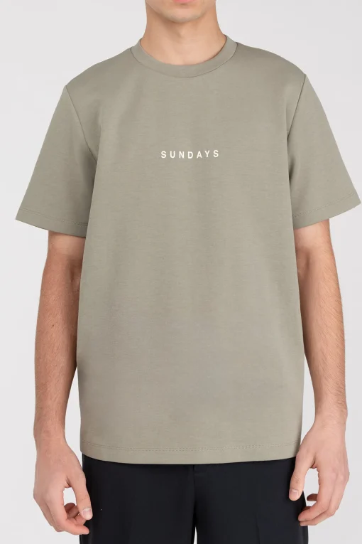 SUNDAY TEE