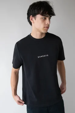 SUNDAY TEE