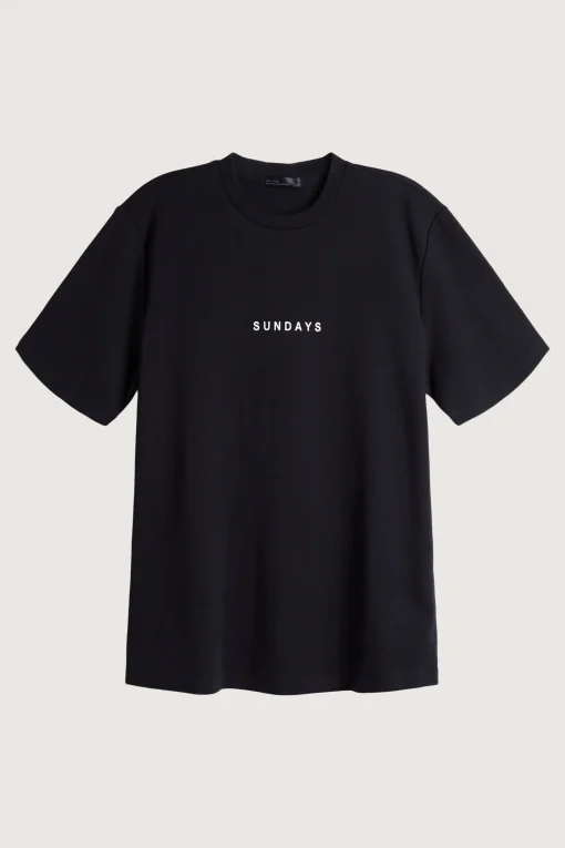 SUNDAY TEE