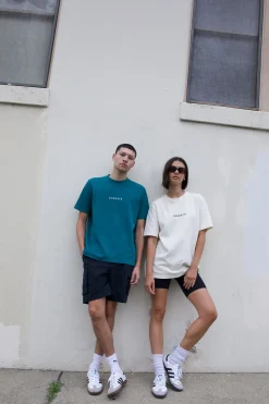 SUNDAYS TEE