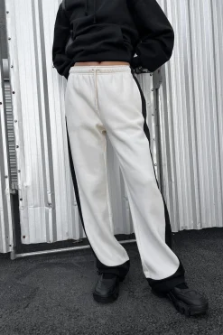 SWEATPANT WITH SEAM DETAIL