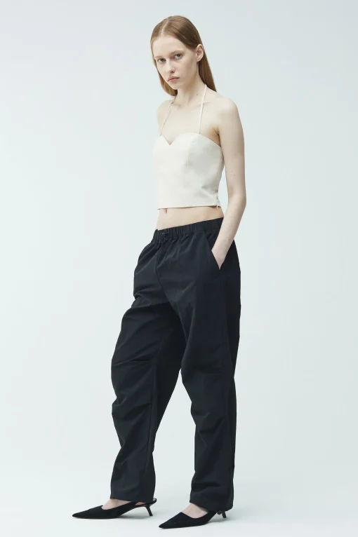 SWEETHEART NECKLINE TOP