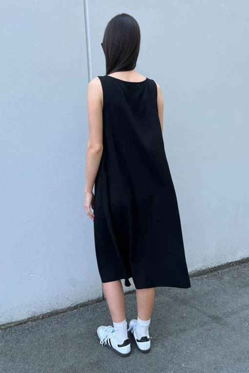 TANK MIDI DRESS WITH POCKETS