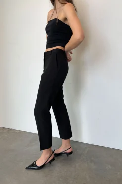 TAPERED TROUSER