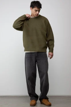 TEXTURED CREWNECK SWEATER