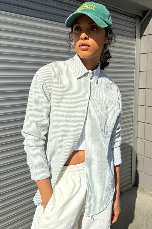 TEXTURED PINSTRIPE BUTTON UP SHIRT