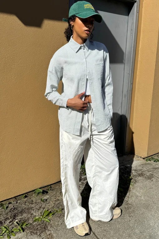 TEXTURED PINSTRIPE BUTTON UP SHIRT