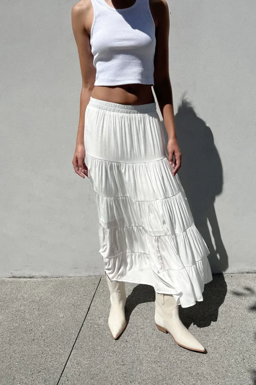 TIERED SKIRT WITH ELASTIC WAISTBAND