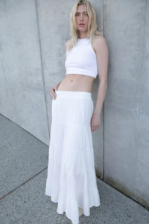 TIERED SKIRT WITH ELASTIC WAISTBAND