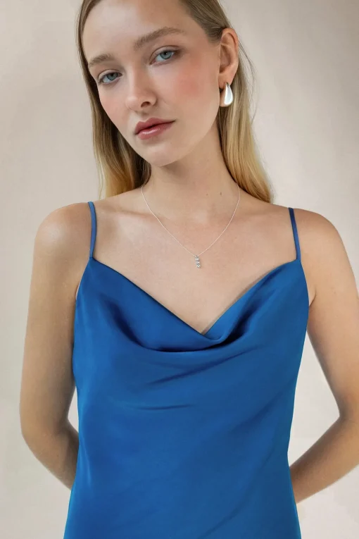 TRIPLE ZIRCONIA PENDANT NECKLACE