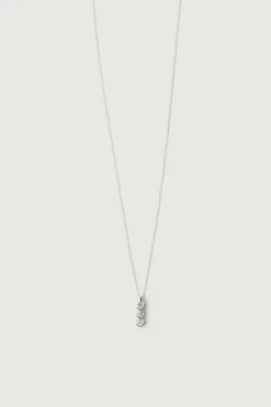 TRIPLE ZIRCONIA PENDANT NECKLACE