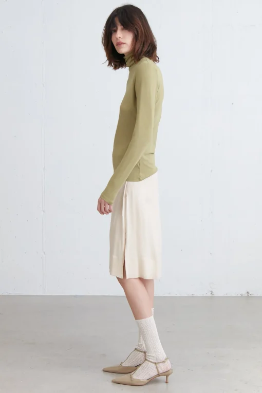 TURTLENECK KNIT TOP