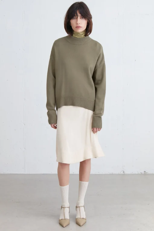 TURTLENECK KNIT TOP