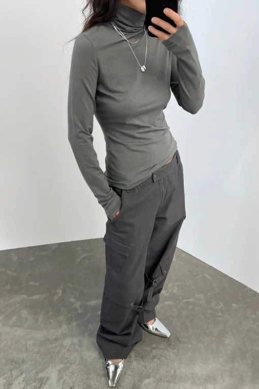 TURTLENECK KNIT TOP