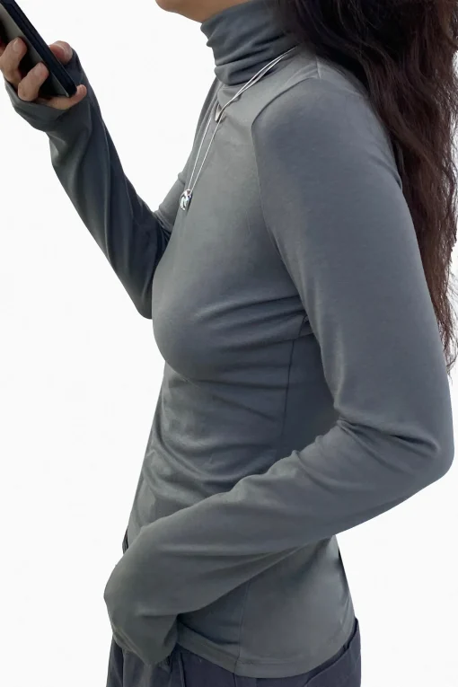 TURTLENECK KNIT TOP