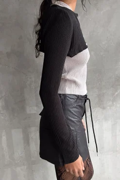 ULTRA CROPPED BUTTON UP TOP