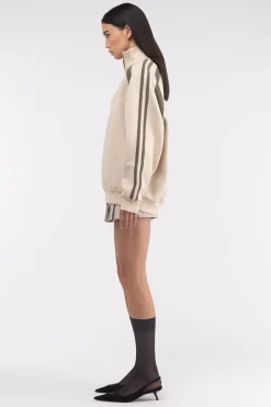 VARSITY HALF ZIP PULLOVER