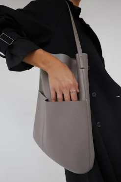 VEGAN LEATHER TOTE BAG