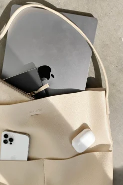 VEGAN LEATHER TOTE BAG
