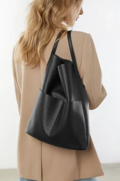 VEGAN LEATHER TOTE BAG