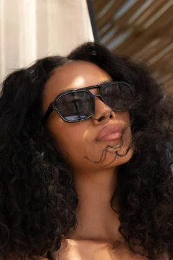 VINTAGE AVIATOR SUNGLASSES