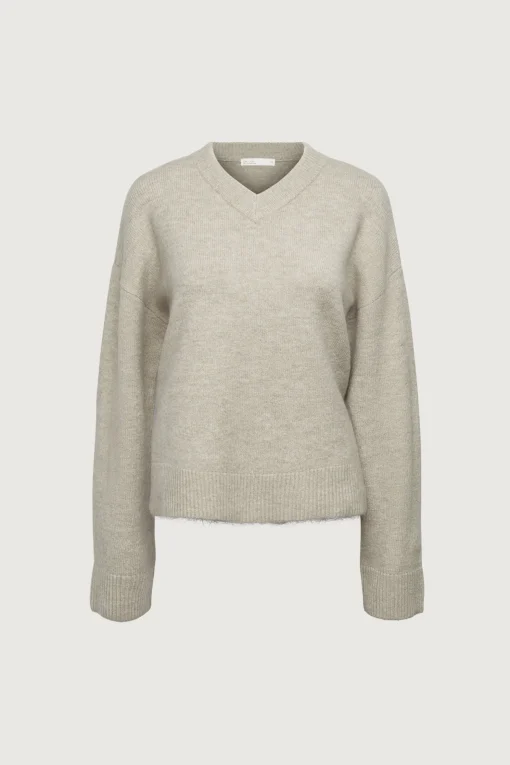 V-NECK SWEATER