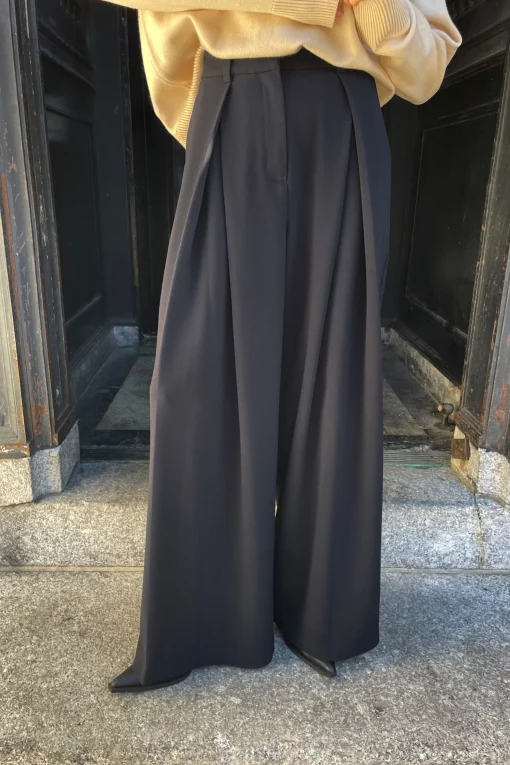 WIDE LEG PANT WITH FRONT PLEAT