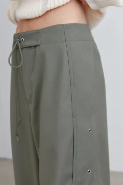 WIDE LEG PARACHUTE PANT