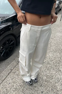 WIDE LEG SUITING PANT WITH CARGO POCKETS