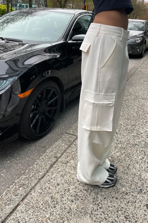 WIDE LEG SUITING PANT WITH CARGO POCKETS