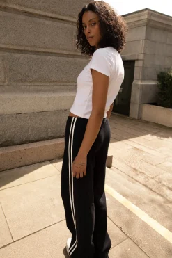 WIDE LEG SWEATPANTS WITH SIDE DETAIL