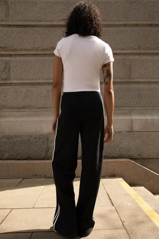 WIDE LEG SWEATPANTS WITH SIDE DETAIL
