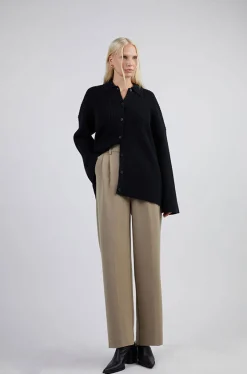 WIDE LEG TROUSER