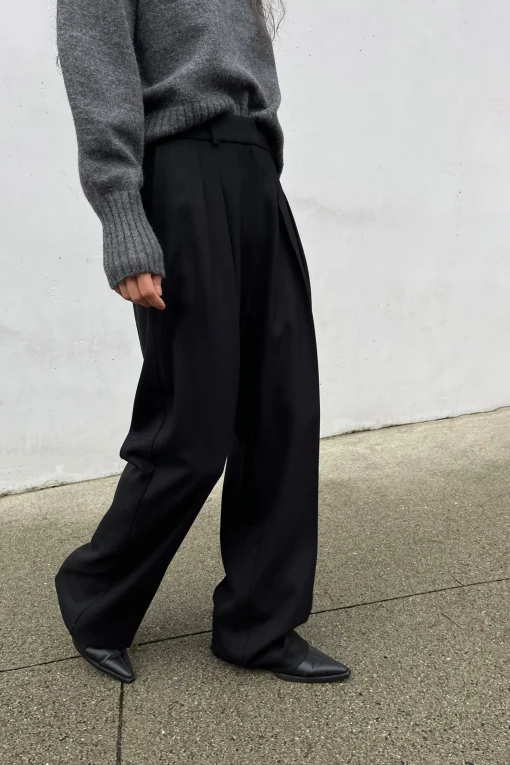 WIDE LEG TROUSER
