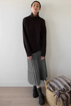 WOOL-BLEND OVERSIZED TURTLENECK SWEATER