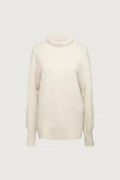 WOOL-BLEND OVERSIZED TURTLENECK SWEATER