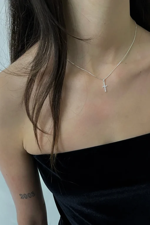 ZIRCONIA CROSS NECKLACE