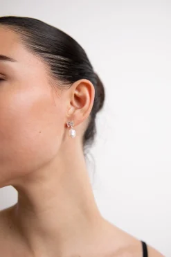 ZIRCONIA PEARL DROP EARRING