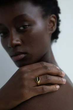 ZIRCONIA SIGNET RING