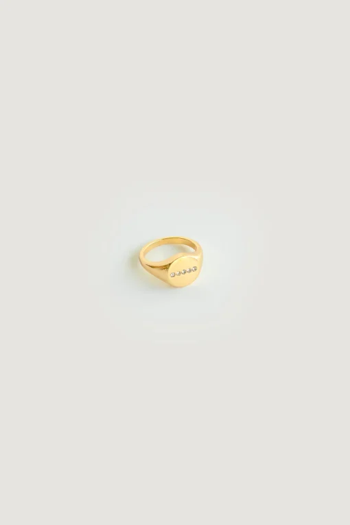 ZIRCONIA SIGNET RING