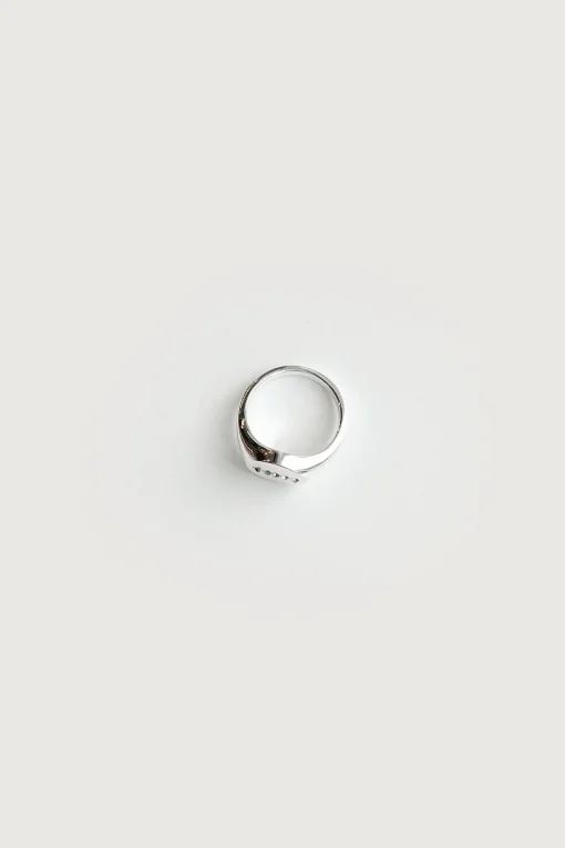 ZIRCONIA SIGNET RING
